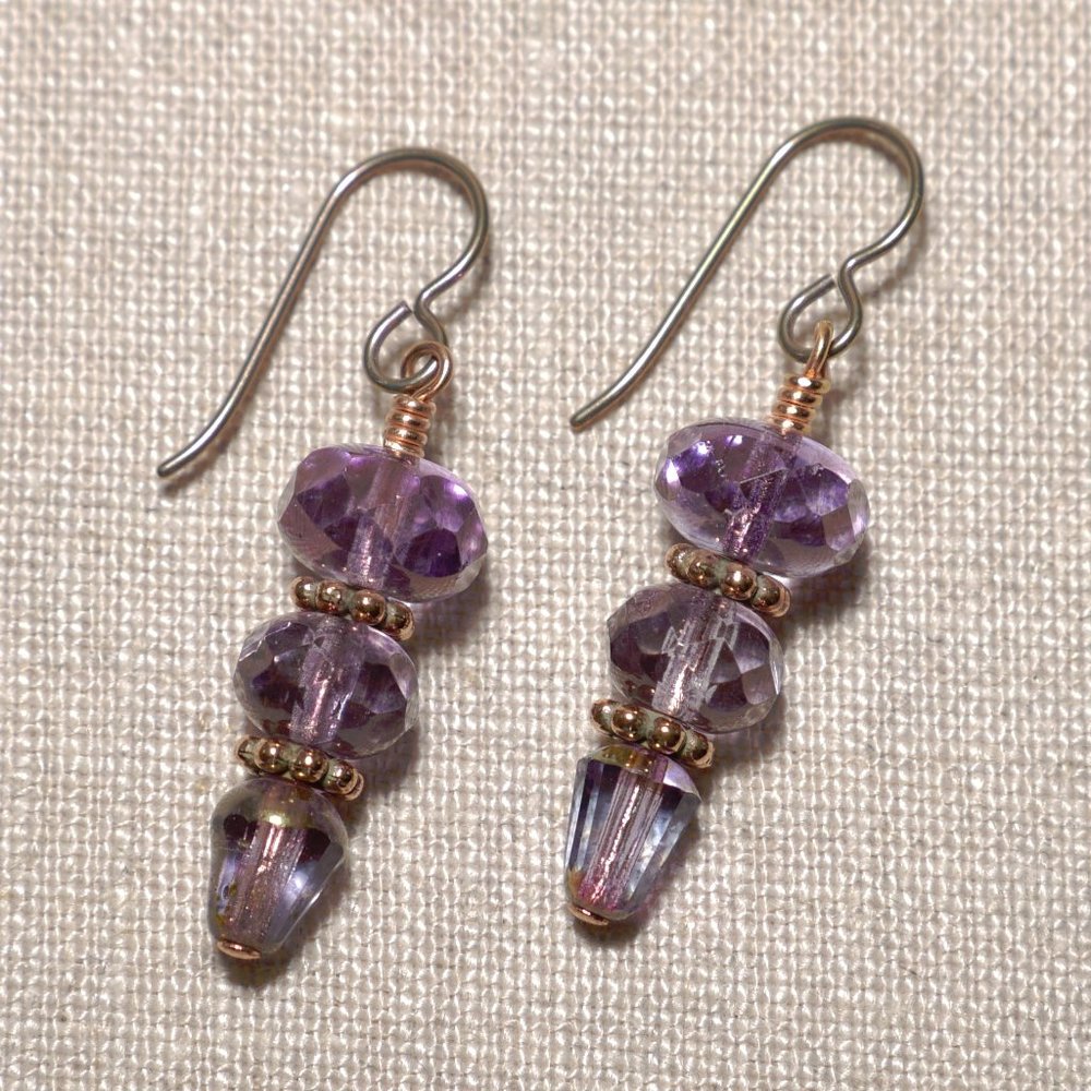 Hand Crafted Handmade Earrings Tanzanite Lavender Czech Glass Dangle Ear…
